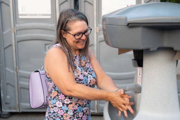 Portable Toilet Options We Offer in El Mirage, AZ